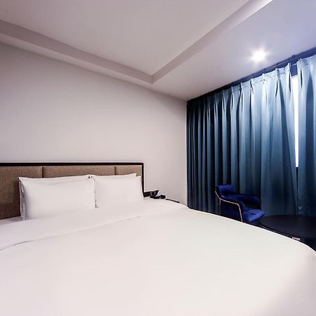 온나 호텔 대연동 부산 Daeyeon Onna Hotel Daeyeon Пусан Екстериор снимка